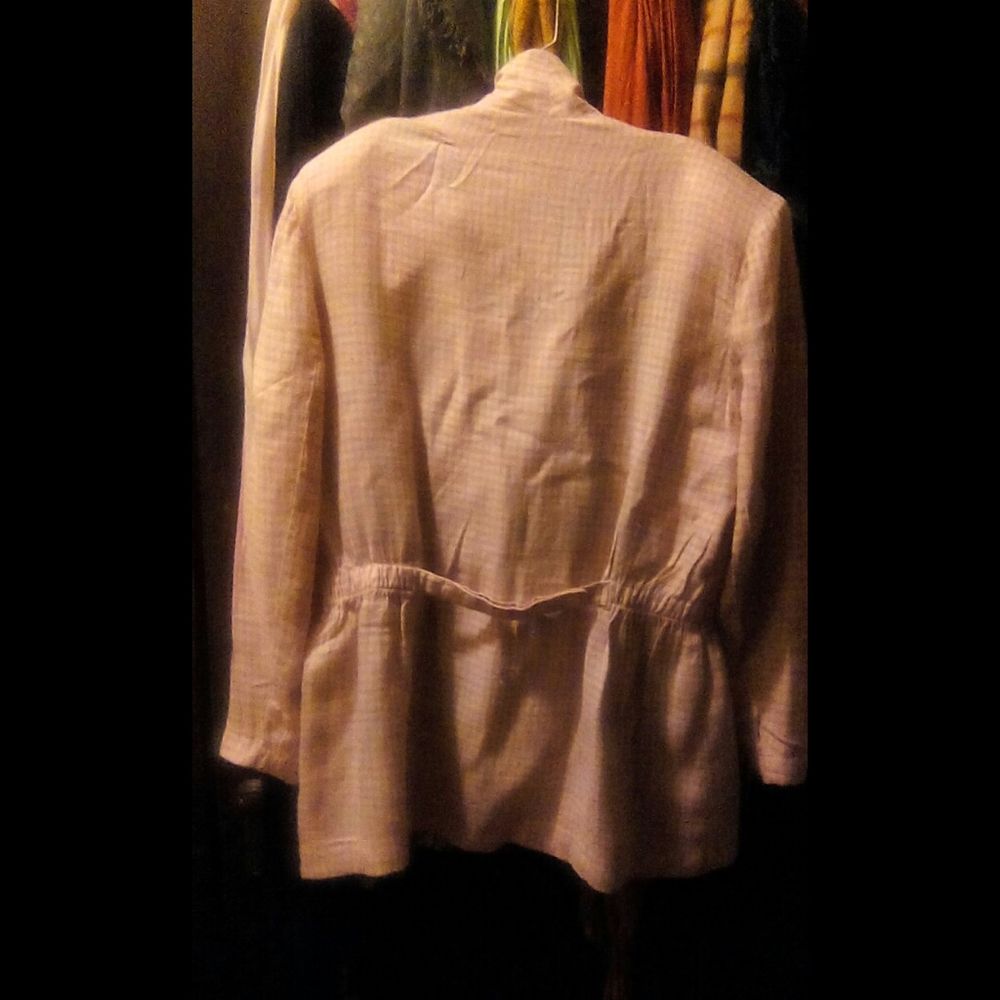 Blazer - Picture 2 of 2